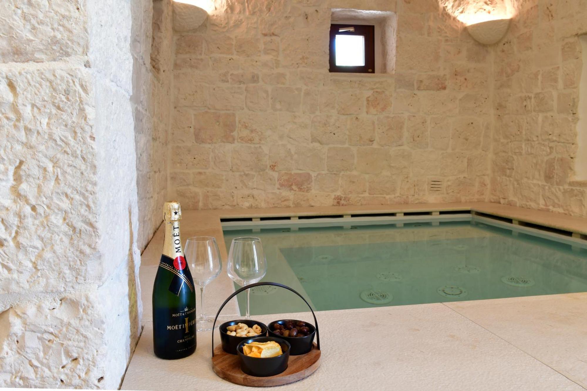 Lamarossa Trulli & Suites Antonelli Eksteriør bilde