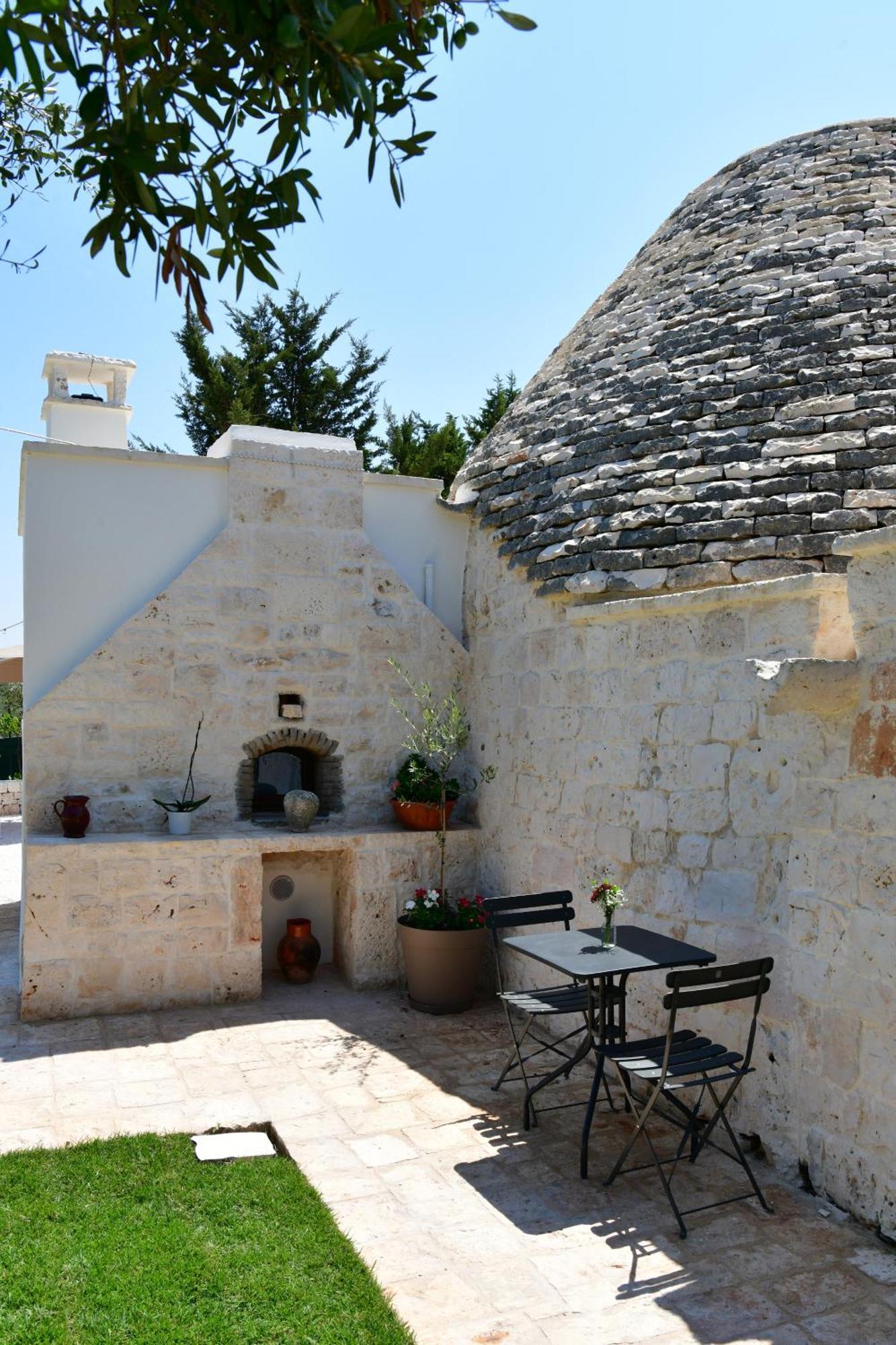 Lamarossa Trulli & Suites Antonelli Eksteriør bilde
