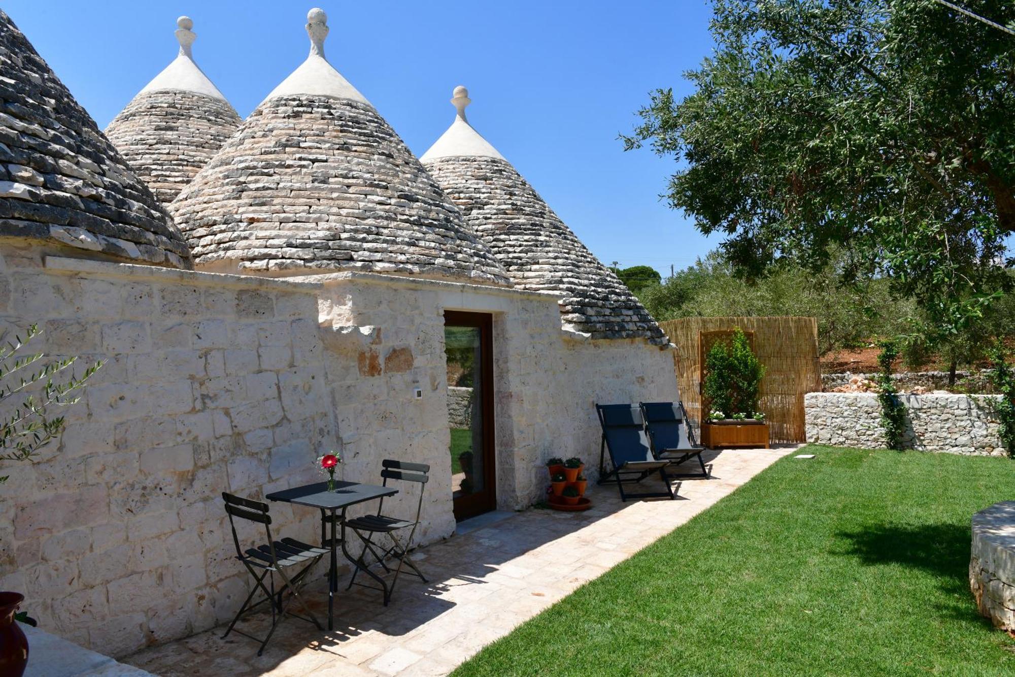 Lamarossa Trulli & Suites Antonelli Eksteriør bilde