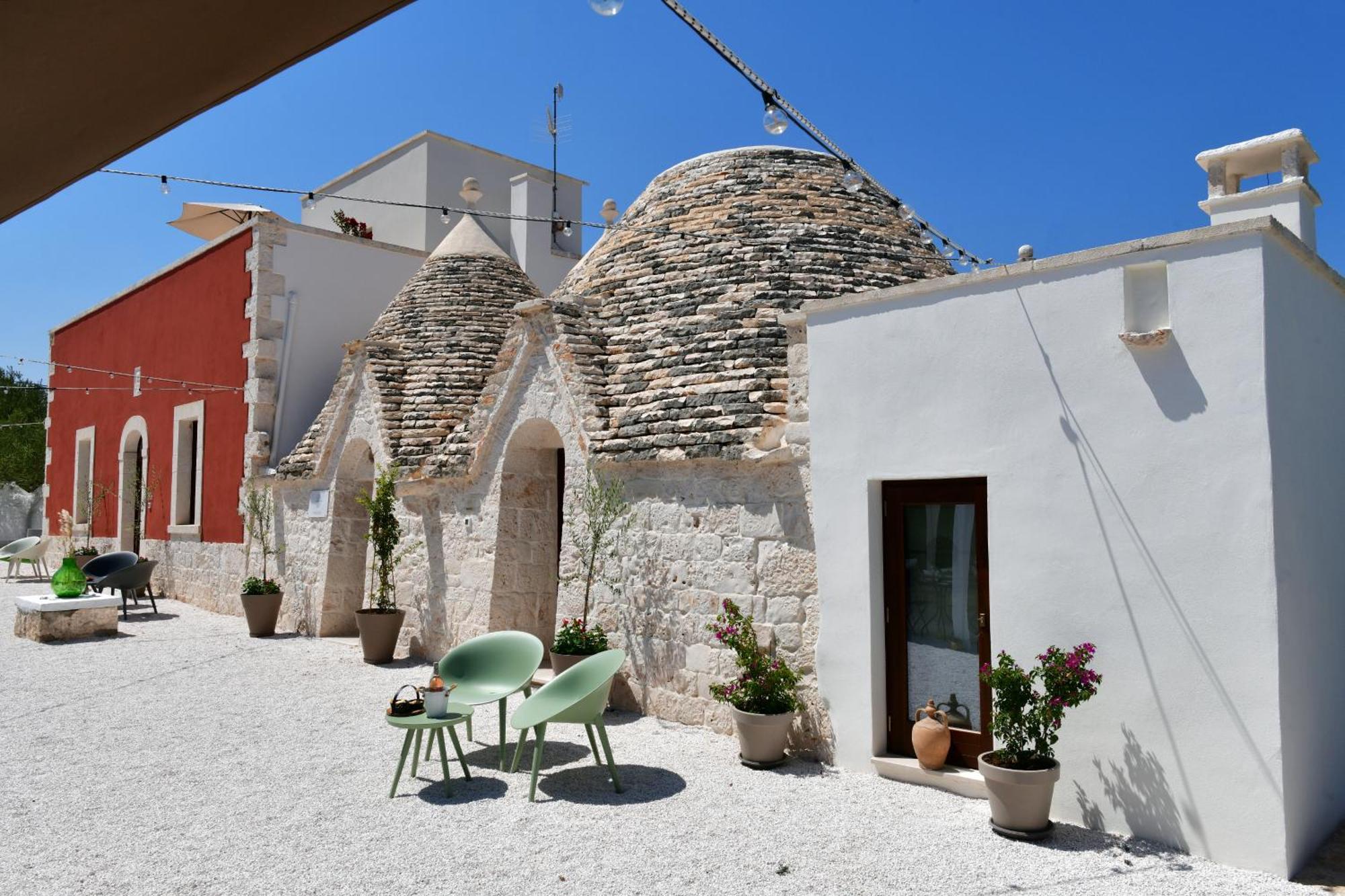 Lamarossa Trulli & Suites Antonelli Eksteriør bilde